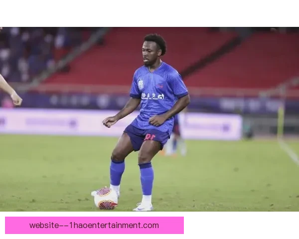 中国男足归化前锋费南多正式转会加盟中超上海申花开启新征程