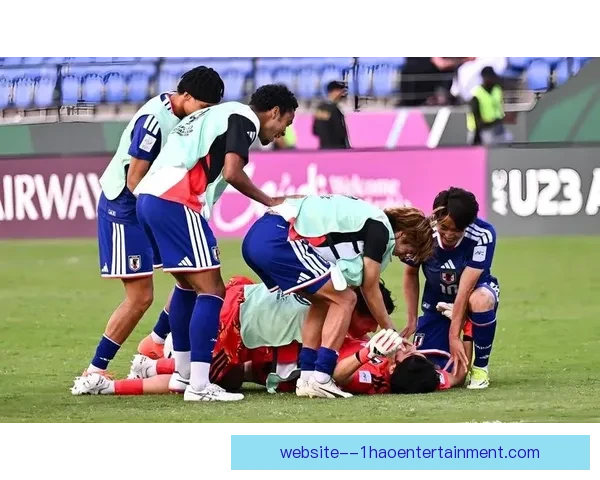 铃木彩艳亚洲杯屡次失误引爆日本足坛舆论风暴门将前途受拷问何去 铃木彩艳亚洲杯屡次失误引爆日本足坛舆论风暴门将前途受拷问何去